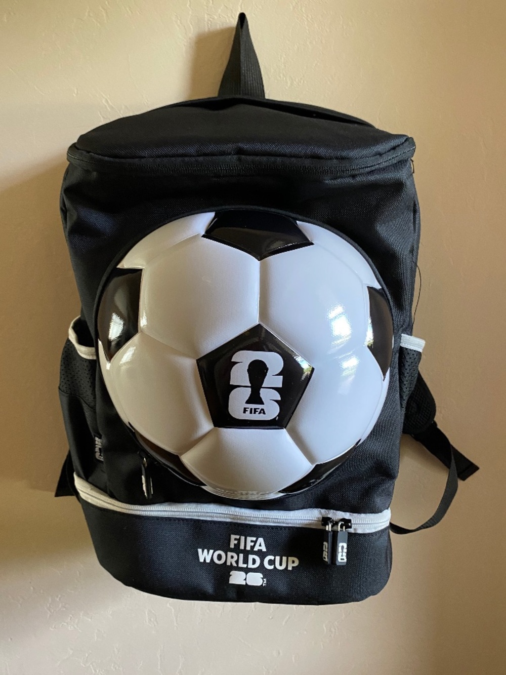 NWT FIFA World Cup 2026 SOCCER BALL BACKPACK